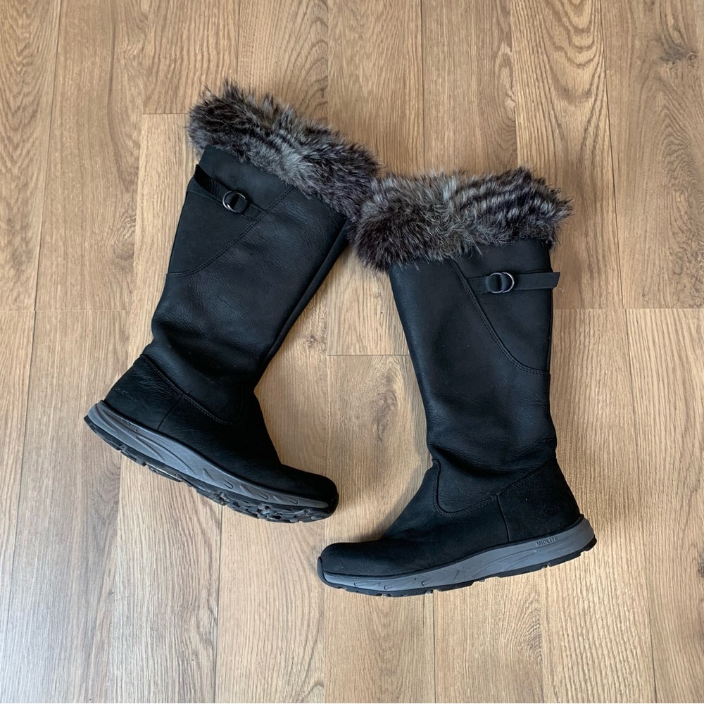 Eddie Bauer Black Winter Boots with Faux Fur Trim